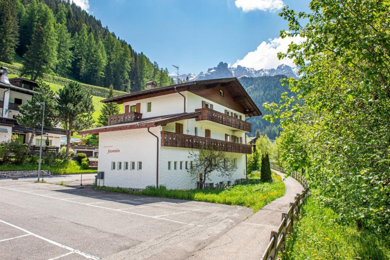 Apartments Jasmin Selva di Val Gardena Exteriör bild