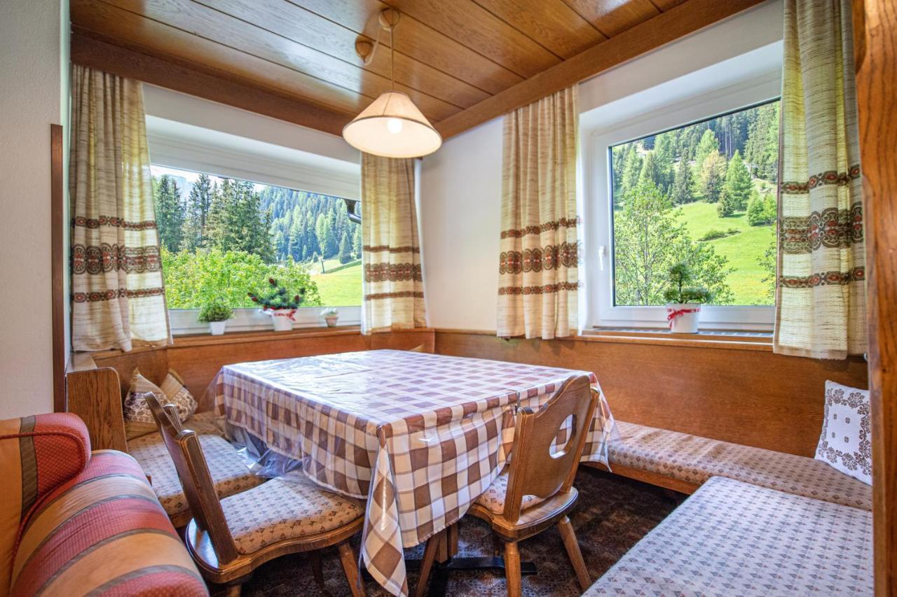Apartments Jasmin Selva di Val Gardena Exteriör bild